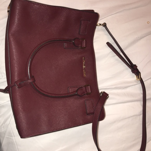 Maroon micheal Kors bag - Picture 1 of 1